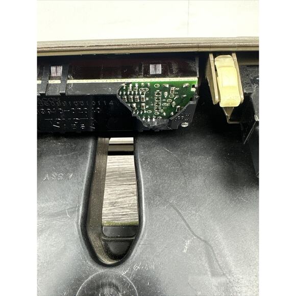 1998-2002 Toyota Corolla Center Dash Air Vents Radio Bezel Clock Trim OEM. - Picture 8 of 10